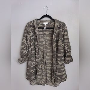 1X BeachLunchLounge Button Up